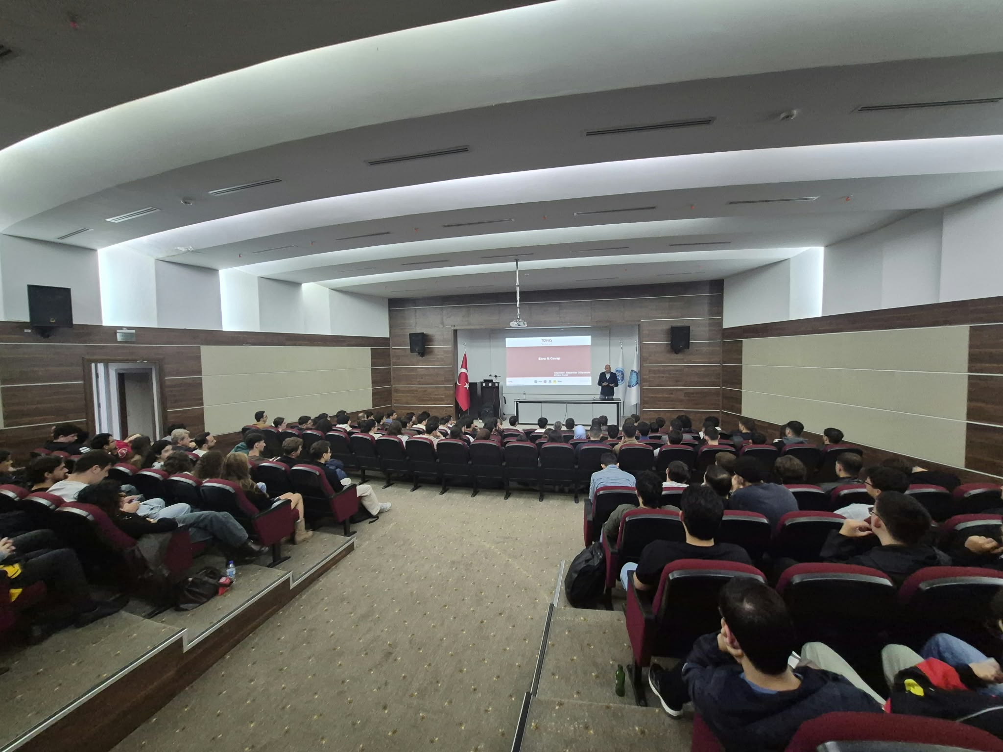 Bursa Uludağ Üniversitesi Mühendislik Fakültesi Otomotiv Mühendisliği Bölümü Açılış Dersini Gerçekleştirdi